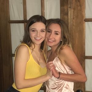 Meet your Posher, Christina